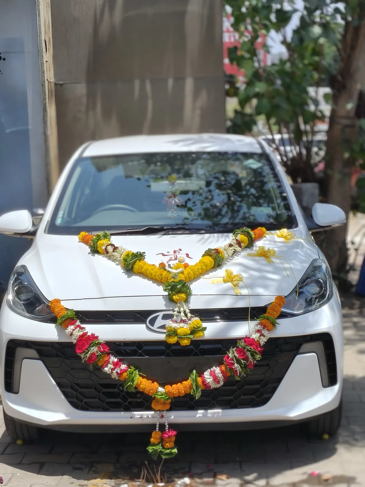The Ertiga garlanded on its first day